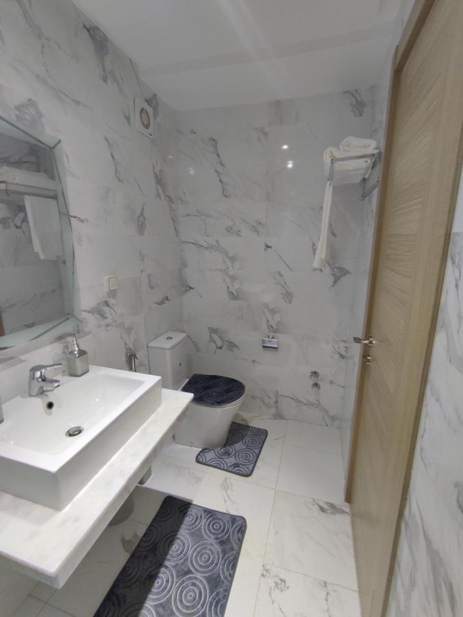 Dlx01 Apartamento Oujda Exterior foto