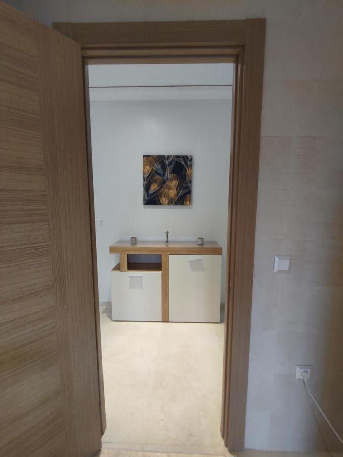Dlx01 Apartamento Oujda Exterior foto